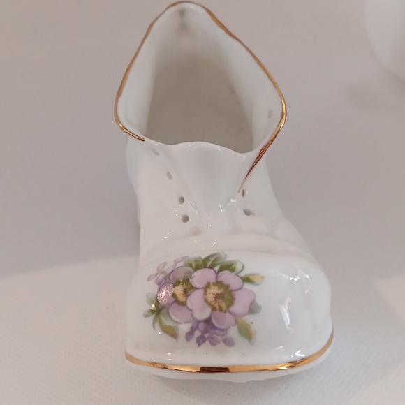 Royal Tara Ireland ceramic shoe - Picture 2 of 5